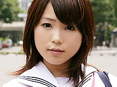 亀山奈々子
