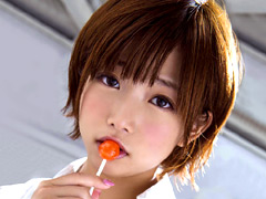 紗倉まな